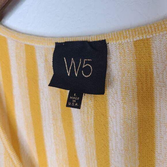 W5 Yellow Striped Tie Hem Tank Top Large Button Front - Picture 2 of 7